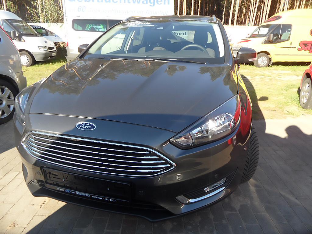 Ford Focus Turnier 1.0 Titanium !! Zahnriemen neu !!