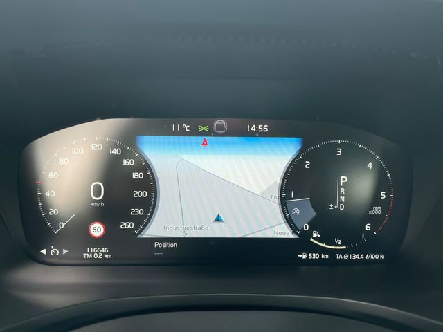 Volvo V60 Kombi Momentum Core*Buisness*CarPlay*1.Hand*