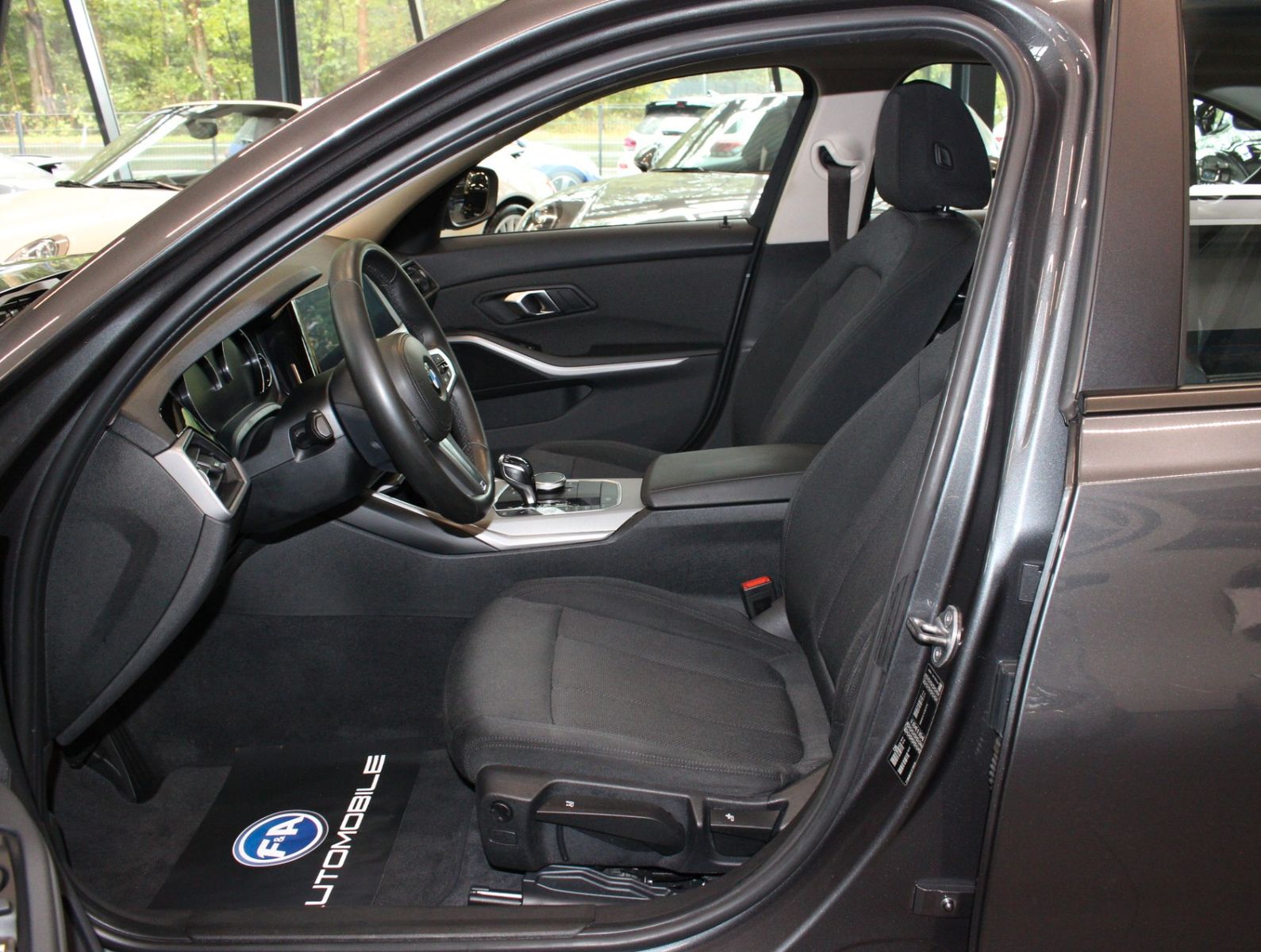 Fahrzeugabbildung BMW 320 i Advantage 1.Hand*GSD*Kamera*CarPlay