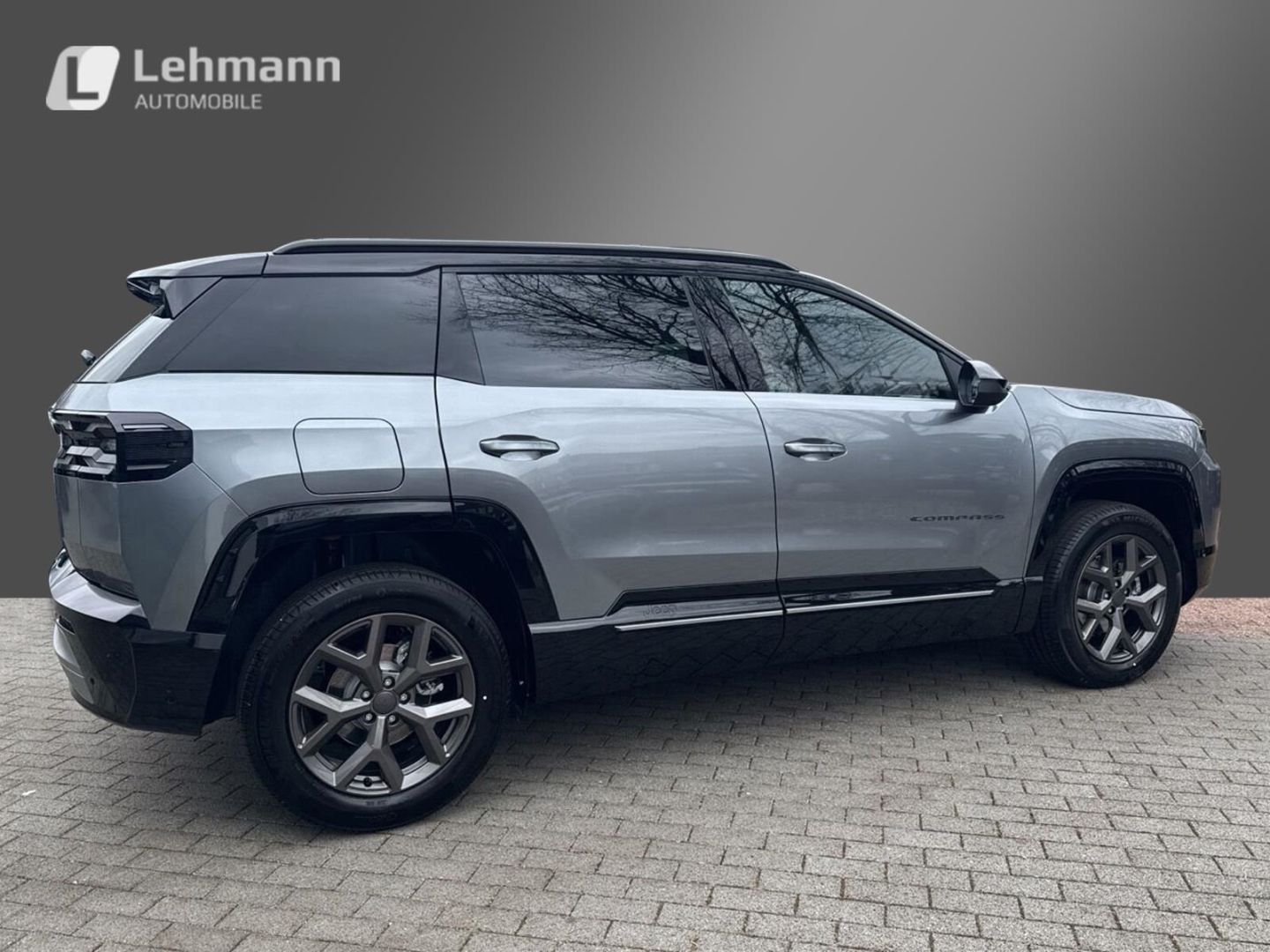 Fahrzeugabbildung Jeep Compass MY26 FIRST EDITION E-HYBRID PANO VOLL