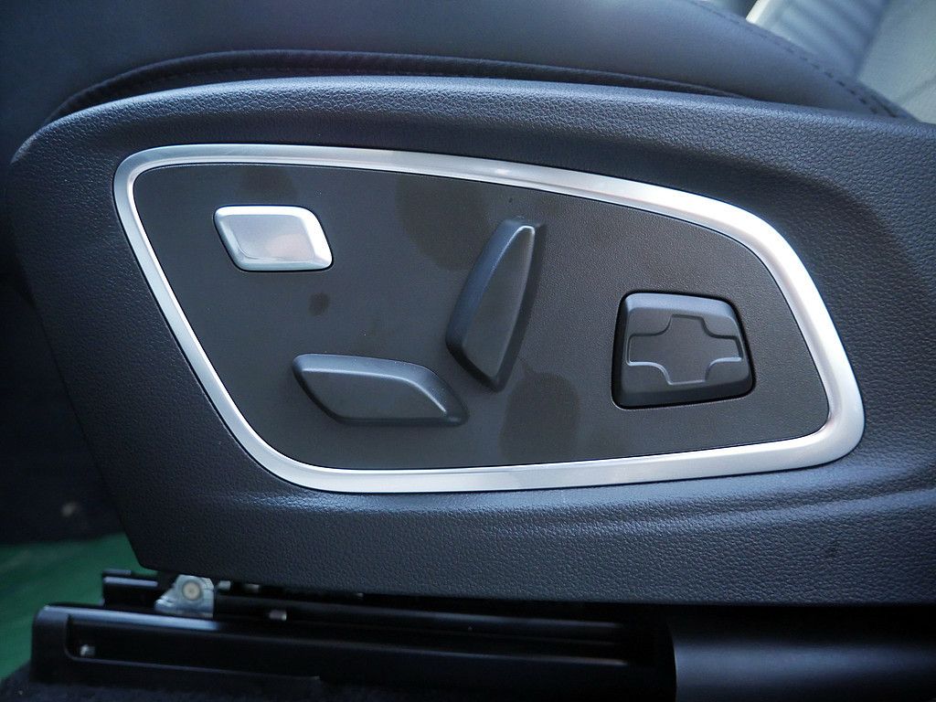 Fahrzeugabbildung Renault Austral Esprit Alpine Full Hybrid E-TECH 200