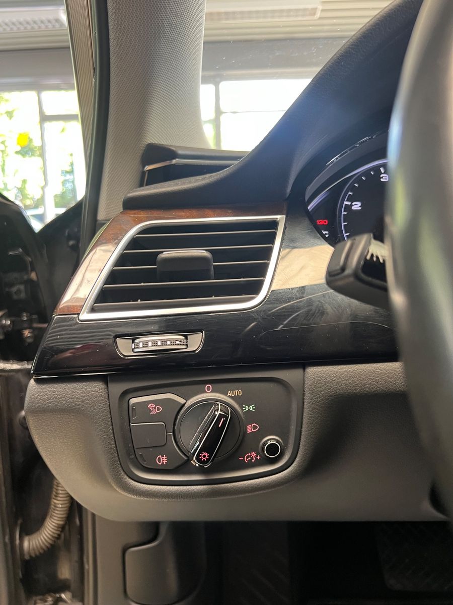 Fahrzeugabbildung Audi A8 3.0 TDI quattro * 20 S LINE ALUFELGEN *