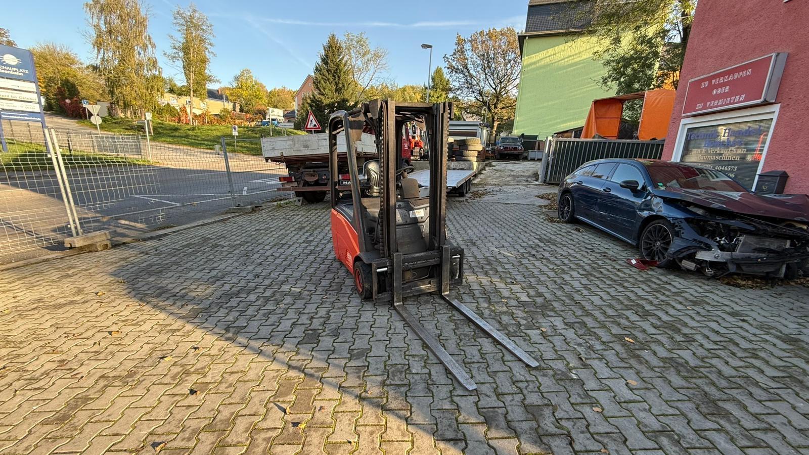 Linde E16C-01 Seitenschieber. Guten Zustand.