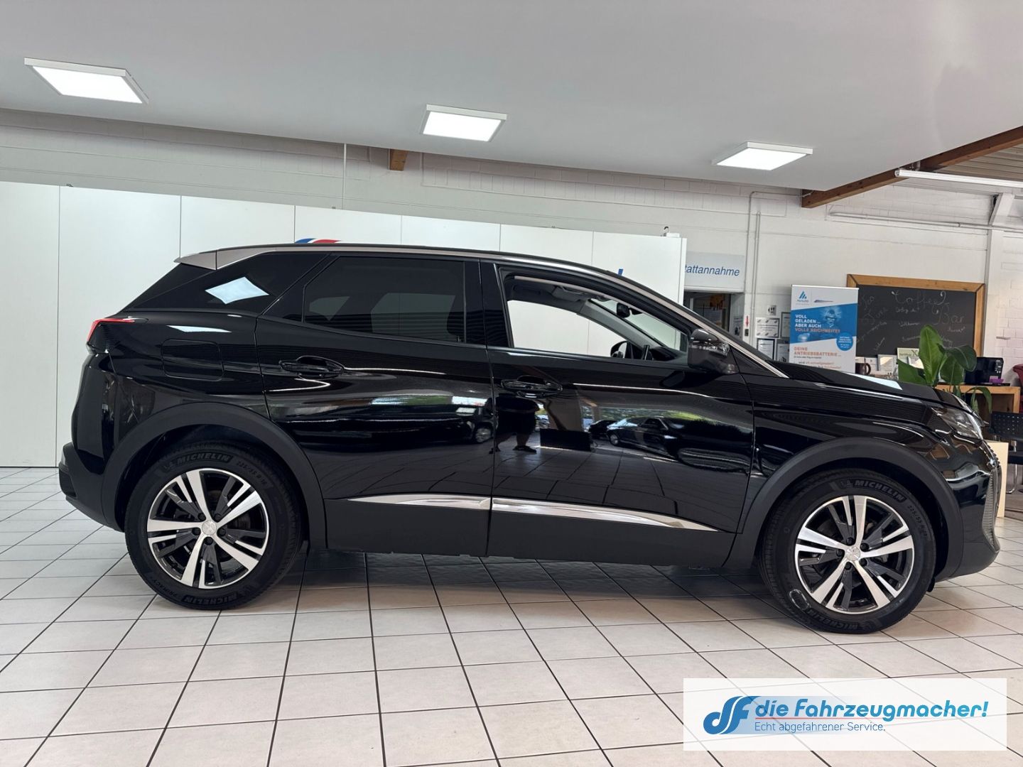 Fahrzeugabbildung Peugeot 3008 Allure Pack Navi Digitales Cockpit LED El.