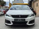 Peugeot 308 GT 1.Hand -Pano-Ass.Paket-Navi-360°-Massage - Peugeot 308: Weiß