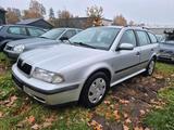 Skoda Octavia 1,6 SR.  500 - gebrauchte Skoda Octavia aus dem Jahr 1999