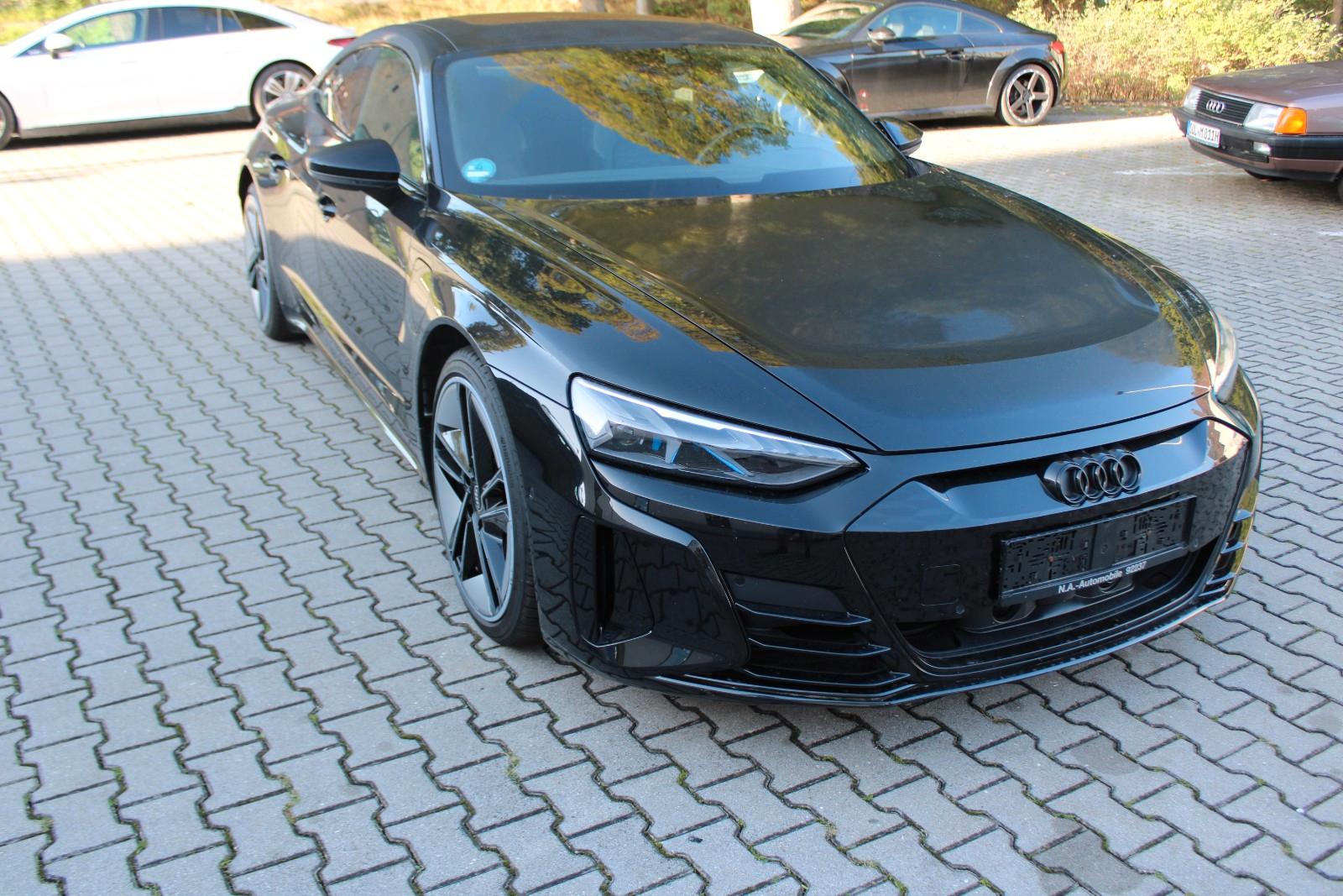 Audi e-tron GT RS  quattro