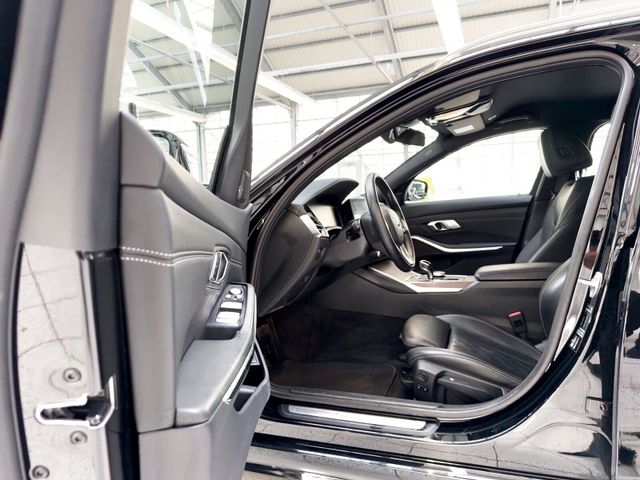 BMW 330 Luxury Line, 2021 — 8
