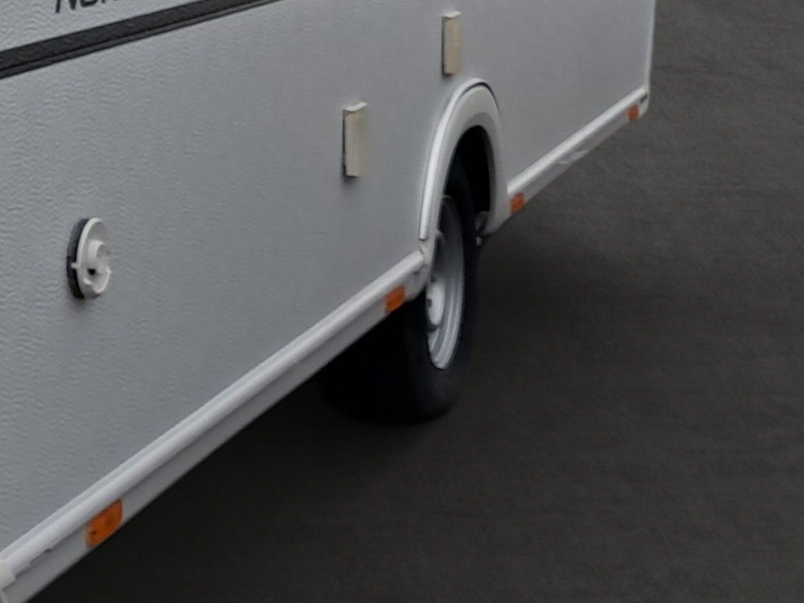 Fahrzeugabbildung Dethleffs Nomad 490 EST Mover, Dachklima, Truma Combi E