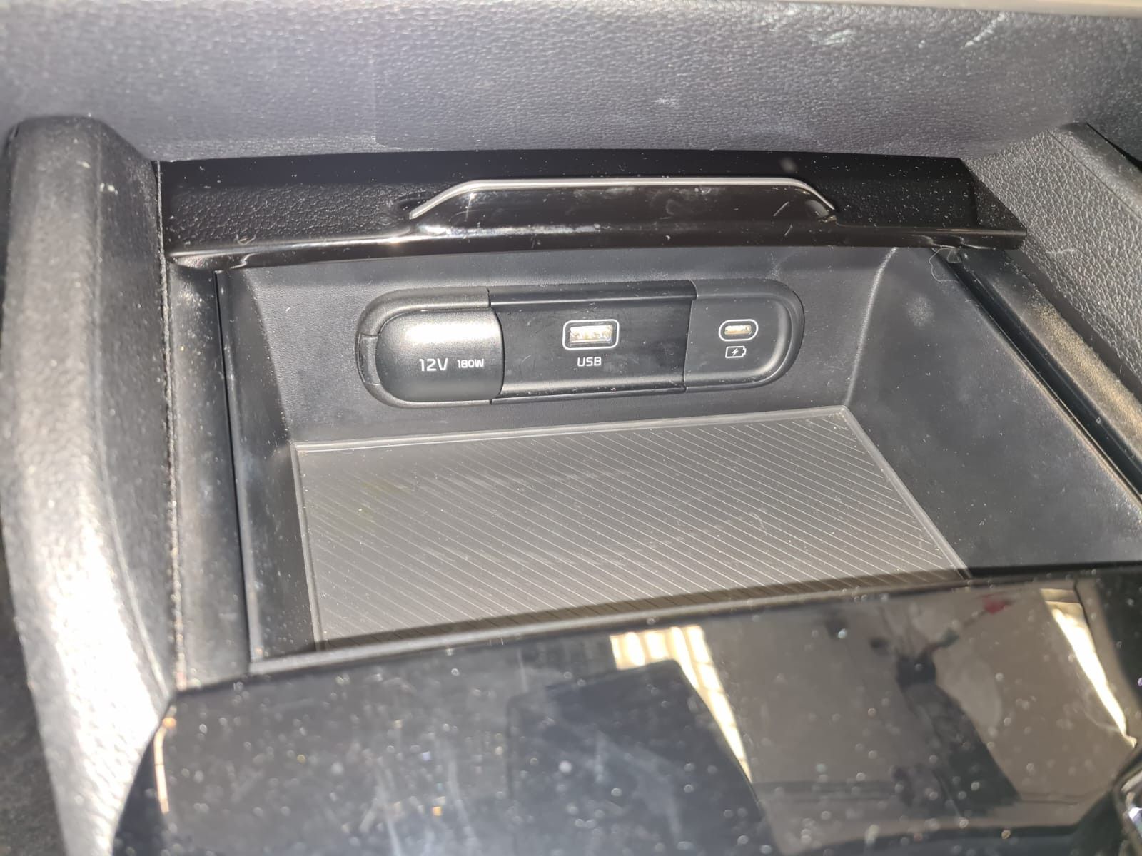 Fahrzeugabbildung Kia Sportage Vision / KAMERA/LED/GEPFLEGT