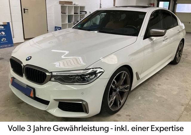 BMW M550i 4x4 SCH.DACH-KAMERA-HEAD UP-2HAND-SHZ-H&K-