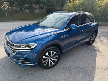 Volkswagen Touareg - 2