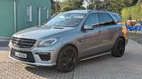 Mercedes-Benz ML 63 AMG 4MATIC AMG *Tausch nur G-Klasse - graue Mercedes-Benz ML-Klasse