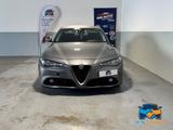 Alfa Romeo Giulia Giulia 2.2 t Giulia 150cv - Alfa Romeo Giulia: Gelb