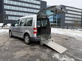 Volkswagen Caddy Rollstuhlrampe - gebrauchte VW Caddy aus dem Jahr 2006