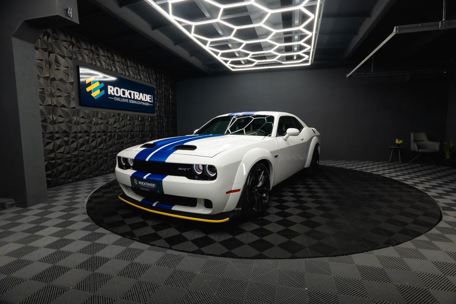 Fahrzeugabbildung Dodge Challenger 5.7 V8 R/T SRT WIDE BODY *LED*19%*