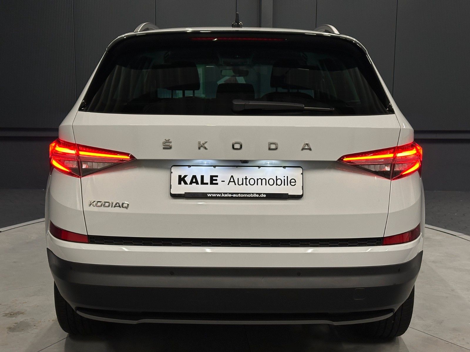 Skoda Kodiaq 2.0 TDI DSG Tour *19Zoll*AHK*Standhzg*KAM foto 4