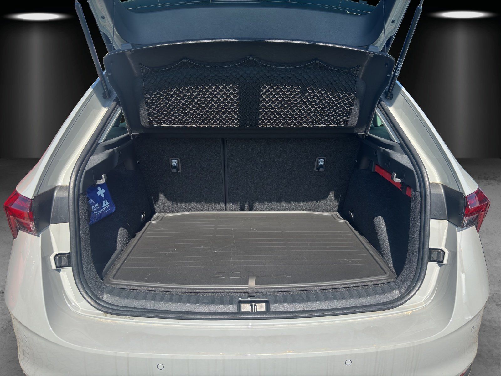 Fahrzeugabbildung SKODA Scala Tour 1,0 TSI 85 kW DSG