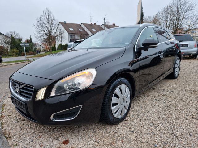 Volvo V60 D5 Kombi Summum AUTOMATIK/NAVI/KLIMA/SR&WR