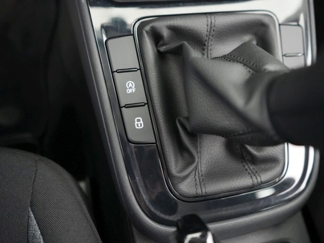 Fabia ACTIVE MPI+LED LICHT+PARKPILOT HI+KLIMAANL