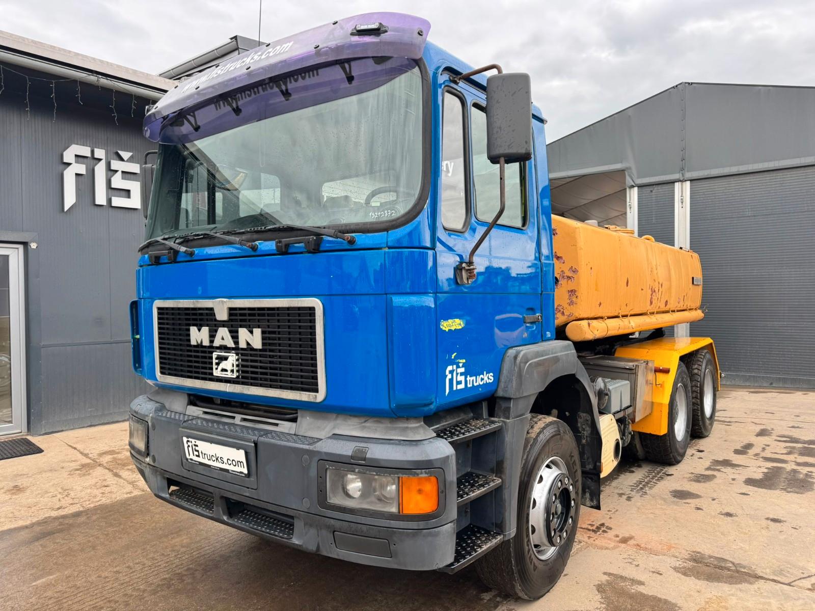 MAN 27.293 6x4 water tank - full spring - 9000L