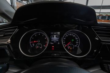 Bild 17 VW Touran Highline Autom. Navi USB