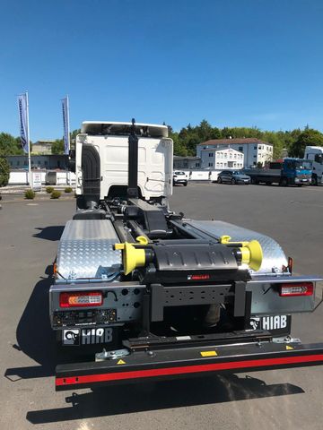 FE 320 6x2