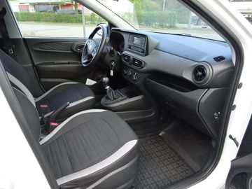 Fotografie 5 des Hyundai i10 1.0 Select*SHZ*PDC*LeHZ Klima Einparkhilfe