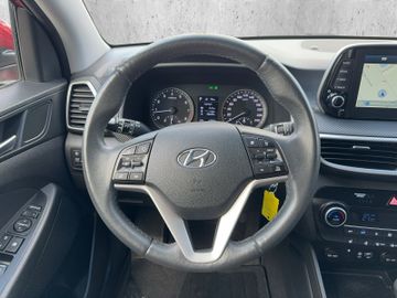 Hyundai Tucson 1.6 Trend +Kam.+SHZ+SpurH+PDC+2xKlima+LM