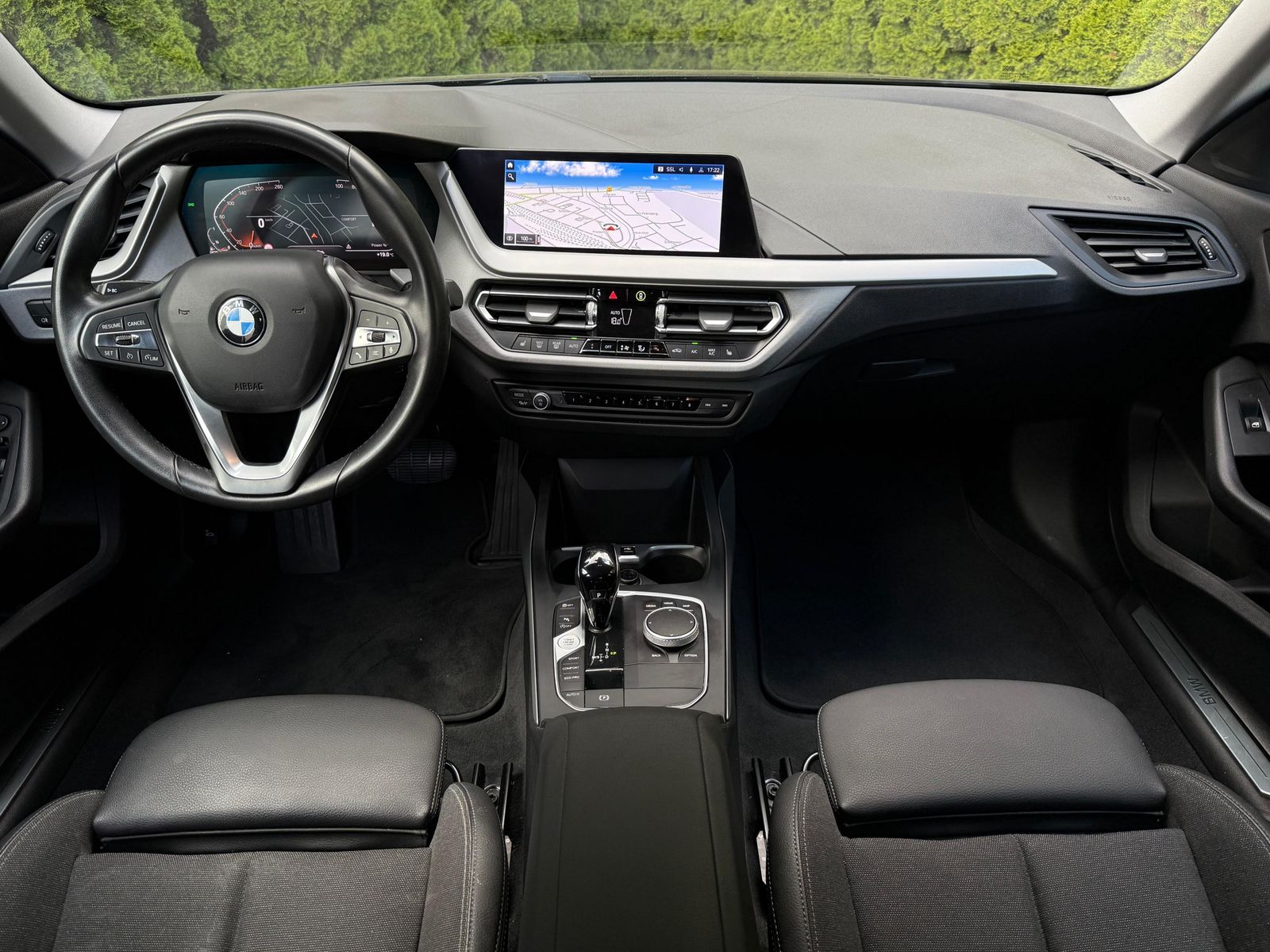 Fahrzeugabbildung BMW 216 d Aut. Gran Coupe Sport-Line LED+AHK+NAV+SHZ