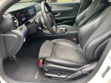 Mercedes E 220 - 8