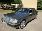 Mercedes-Benz 230 H-Kennzeichen, neue Abgasanlage, SSD - Mercedes-Benz 230 in Stuttgart