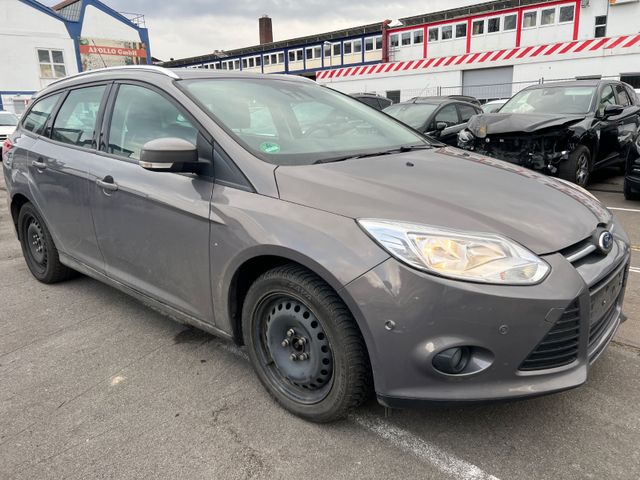 Ford Focus 125Ps Navi Klima-Automatik Turboschaden