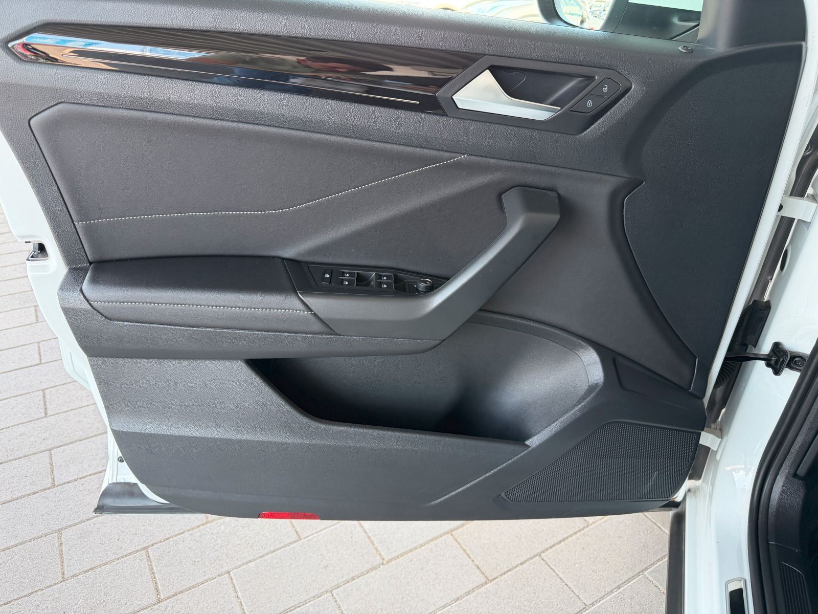 Volkswagen T-Roc - Bild 11
