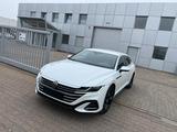 Volkswagen Arteon R-Line DSG*ACC*AHK*LANE*VIRTUAL*NAVI*LED - VW Arteon Gebrauchtwagen in Hannover