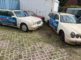 Mercedes-Benz MB E-Klasse 2stück 220cdi - Mercedes-Benz 220 aus 2001