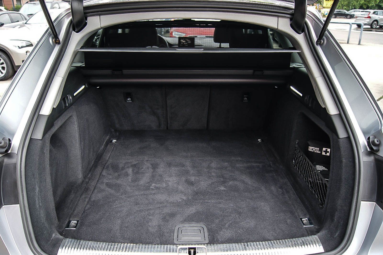 Fahrzeugabbildung Audi A4 Avant 14TFSI S-Tronic NAVI XENON ANHÄNGERKPLG