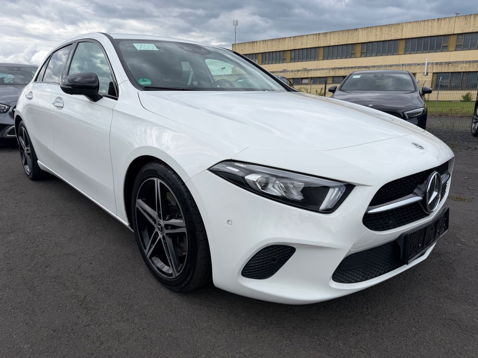 MERCEDES-BENZ A 250 360* Kamera Navi LED AMG Performance