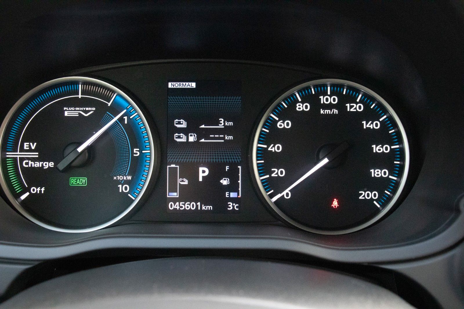 Fahrzeugabbildung Mitsubishi Eclipse Cross 2.4 Basis Plug in Hybrid 4WD Autom