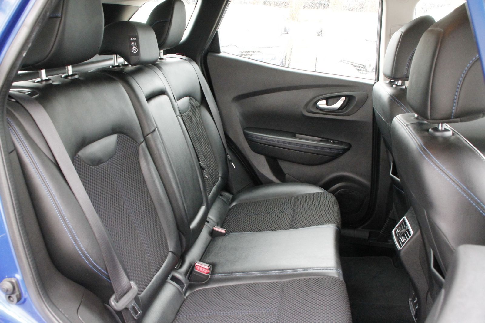 Fahrzeugabbildung Renault Kadjar LIMITED Deluxe TCe 140 GPF