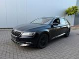 Skoda Superb 1.6 TDI DSG, Panorama - Skoda Superb: 1.6