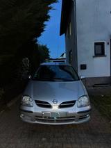Nissan Almera Tino 1.8 acenta acenta - silberne Nissan Almera Tino