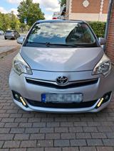 Toyota Verso-S  PL Nummernschilder - Toyota Verso-S: Automatik