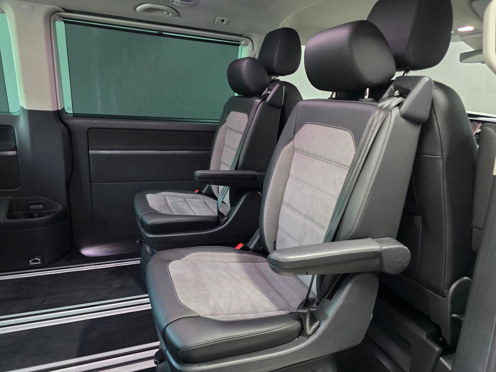 Volkswagen T6.1 MULTIVAN 4MOTION, 6 SITZER, ACC, LED, R-KAM foto 18