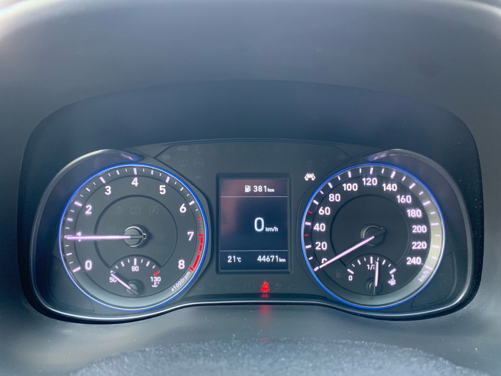 Fahrzeugabbildung Hyundai KONA 1.0 T-GDI Trend AHK Navi 8x bereift