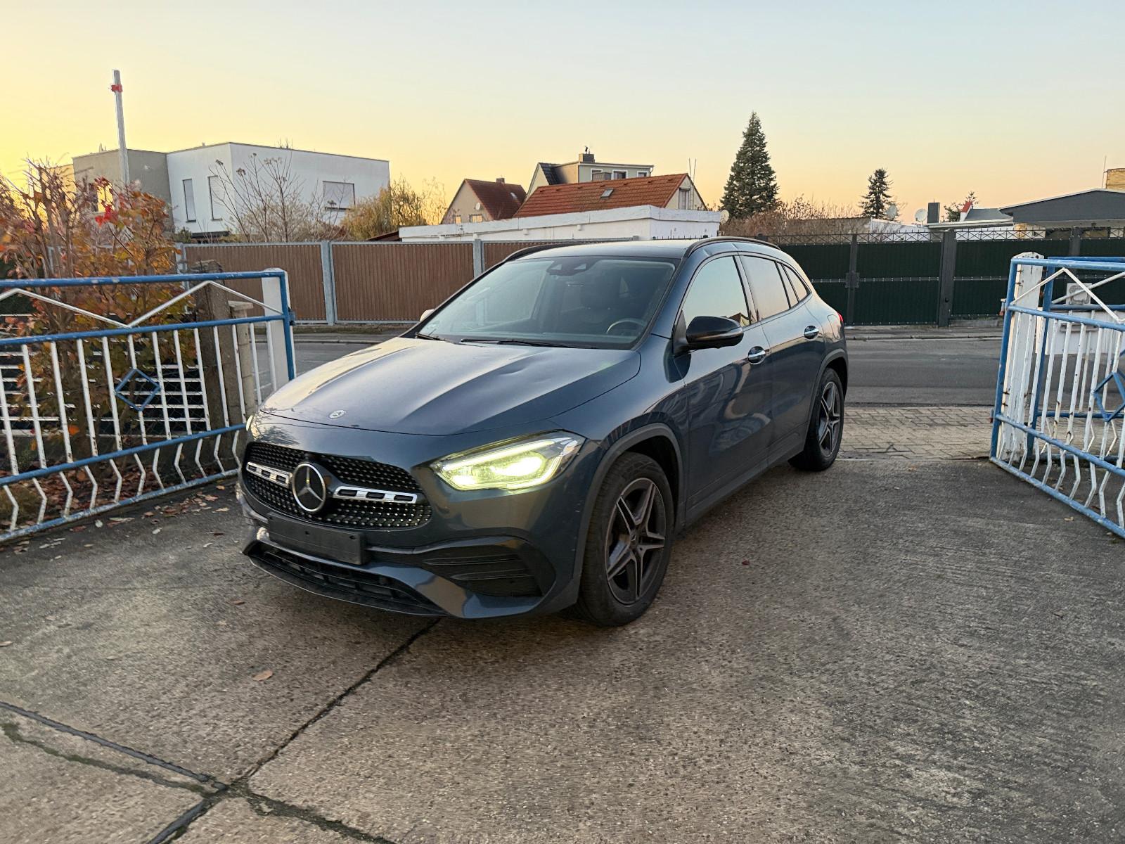 Mercedes-Benz GLA 200 AMG DTC/Nav/Pan/Multibeam/Mbux