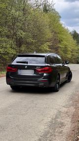 BMW 540i xDrive Touring A - - BMW 540: Kombi, 540i