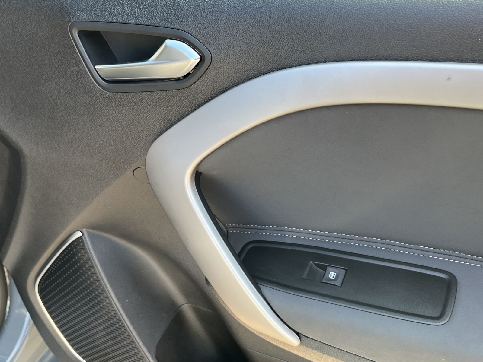 Fahrzeugabbildung Mercedes-Benz T-Klasse 180 lang*7-Sitz*LED*Navi*SHZ*Kamera*PDC