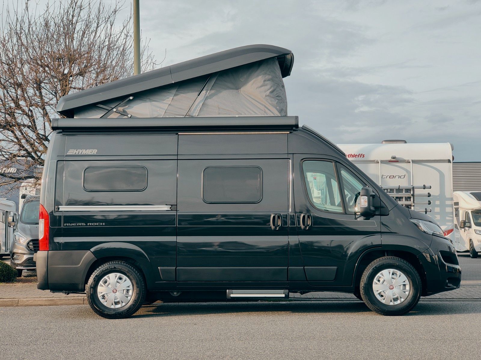 Fahrzeugabbildung HYMER / ERIBA / HYMERCAR AYERS ROCK - NEU! SOFORT LIEFERBAR