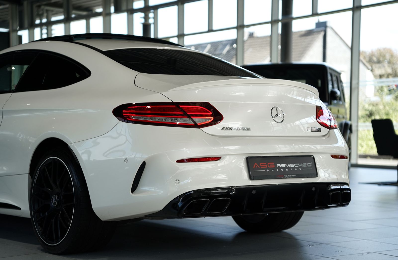 Mercedes Benz C 63 Amg